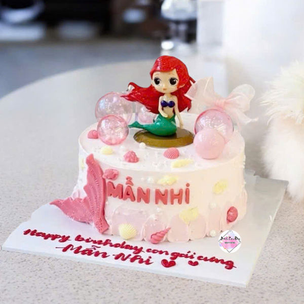 Bánh kem nàng tiên cá màu hồng pastel dễ thương cho bé gái