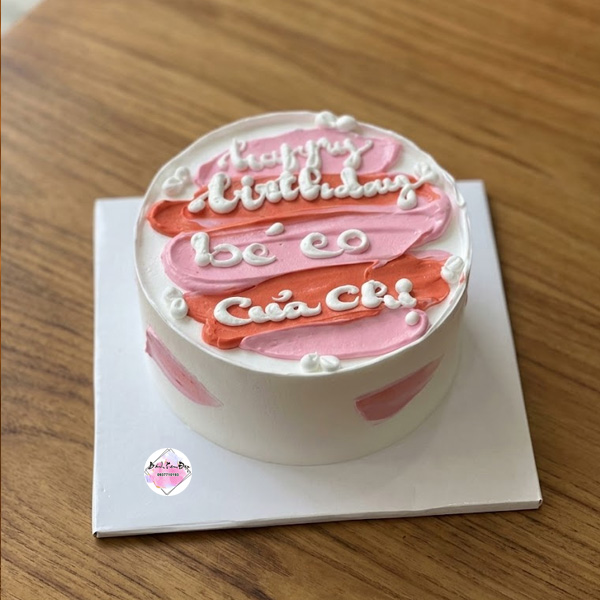 Bánh kem nhỏ trắng hồng Bánh kem nhỏ trắng hồng cho nữ
